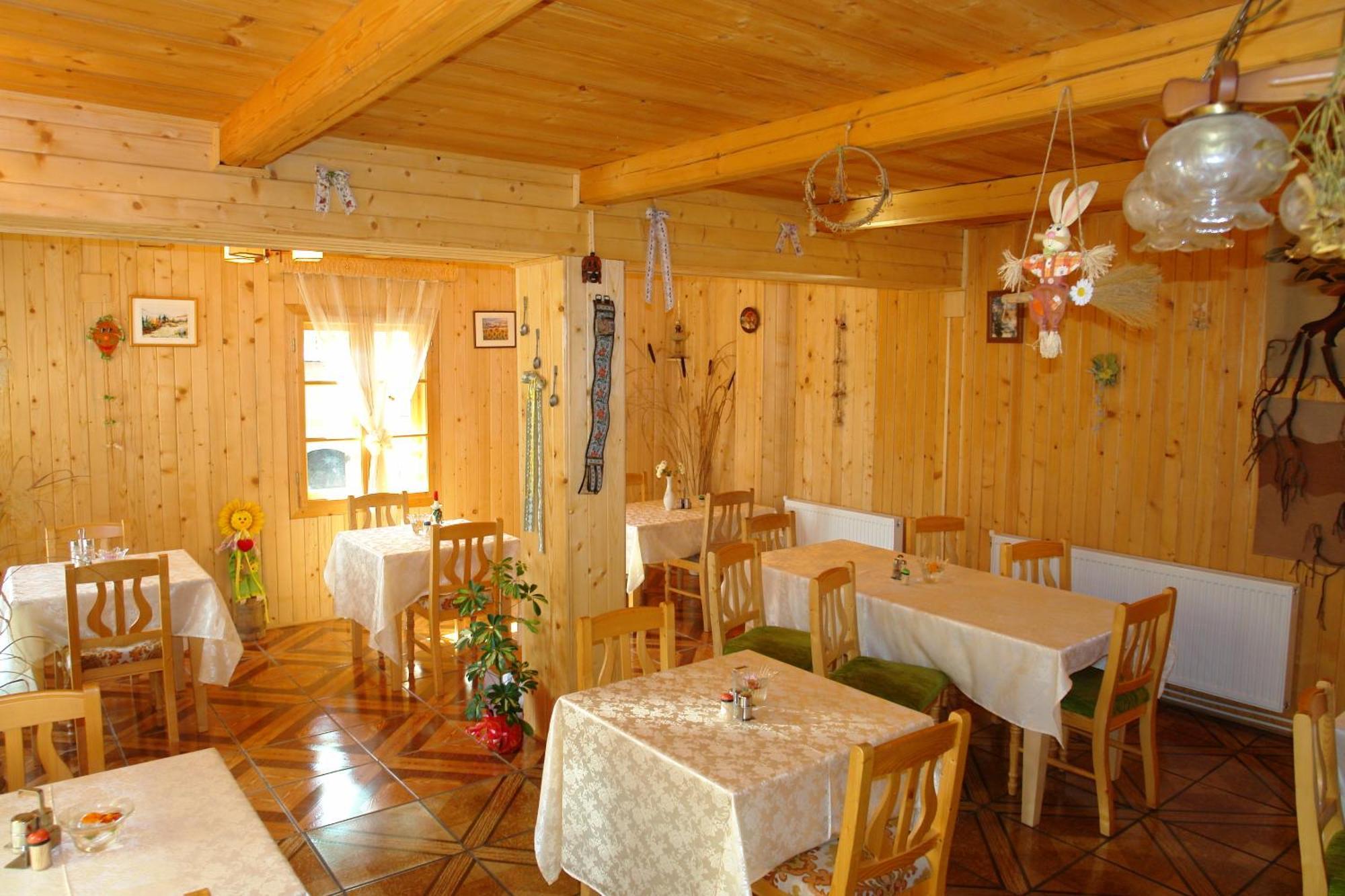 Pension Crizantema Vatra Moldoviţei Exterior foto