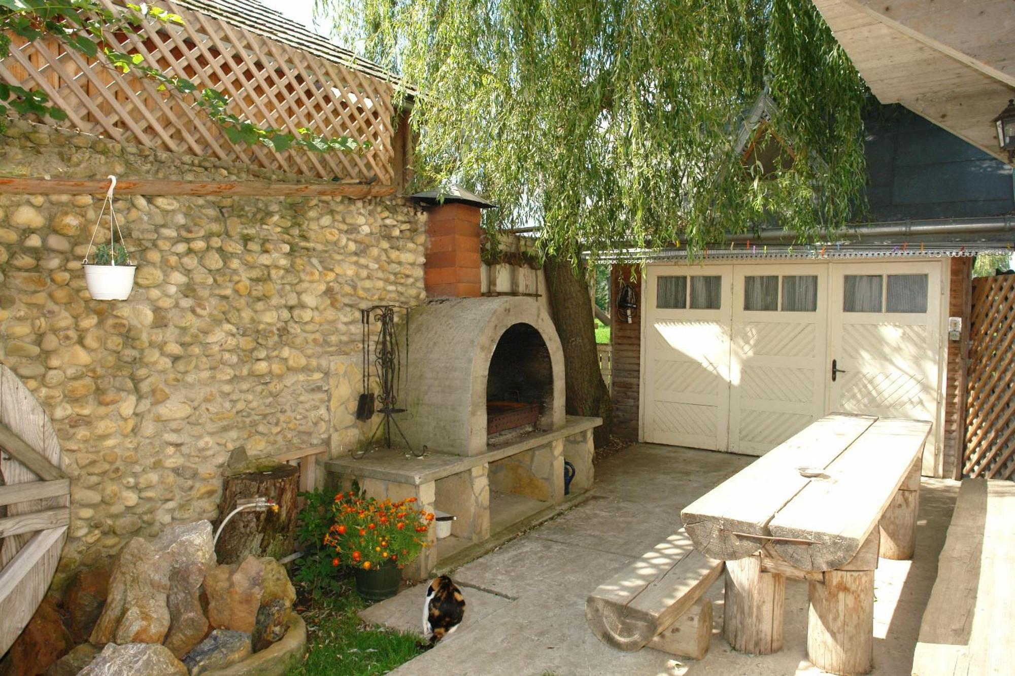 Pension Crizantema Vatra Moldoviţei Exterior foto