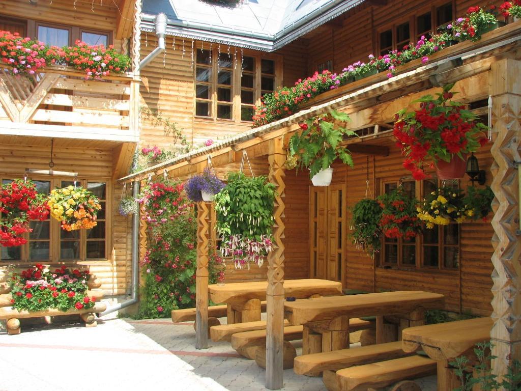 Pension Crizantema Vatra Moldoviţei Exterior foto